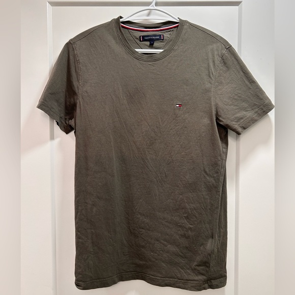 2 x Tommy Hilfiger Tee KHAKI & FOREST GREEN - Picture 2 of 3